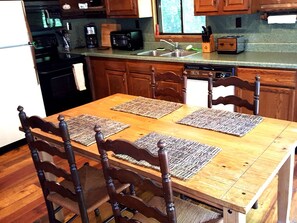 Frigorifero, microonde, forno, lavastoviglie