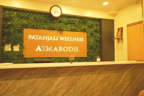 Atmabodh 1-Day Rejuvenation Package