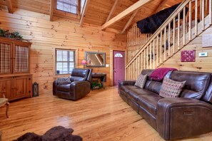 Living area - Wonderful Ohio Getaways in this Wonderful Cabin Rental with Hot Tub (Logan)