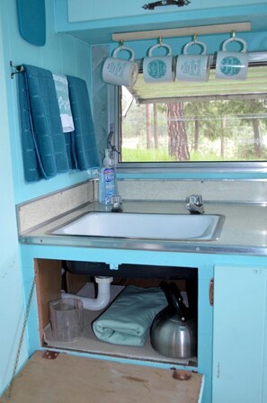 Toilet paper - Vintage Camper Rental Perfect for Glamping in Montana (Thompson Falls)