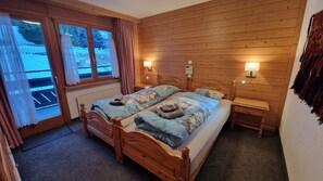 2 bedrooms, free WiFi, bed sheets