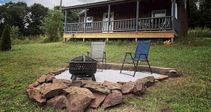 Charming Pet-Friendly Log Cabin Rental for Relaxing Getaways in Ringtown, Pennsylvania