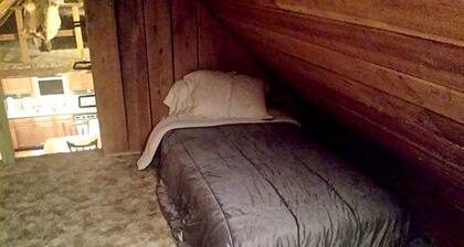 Cozy Vacation Rental with High-Speed Wi-Fi near Seven Springs, Pennsylvania