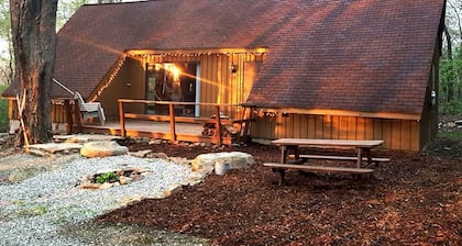 Cozy Vacation Rental with High-Speed Wi-Fi near Seven Springs, Pennsylvania