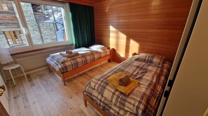 1 bedroom, free WiFi, bed sheets