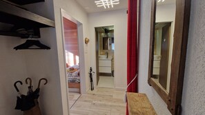 1 غرفة نوم وواي فاي مجانًا وملاءات أسرّة