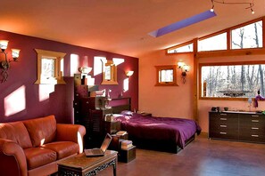 4 habitaciones, escritorio, tabla de planchar con plancha y wifi
