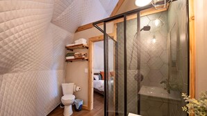 Hair dryer, towels, soap, shampoo
