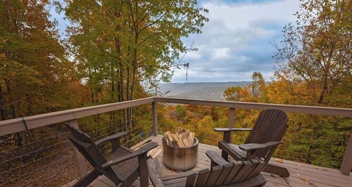 Off-Grid Dome with Private Hot-Tub and Spectacular Sunrise Views in Tennessee