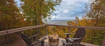 Off-Grid Dome with Private Hot-Tub and Spectacular Sunrise Views in Tennessee