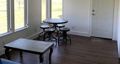 Mighty Oaks Retreat, Valdina Farms, D'Hanis, TX