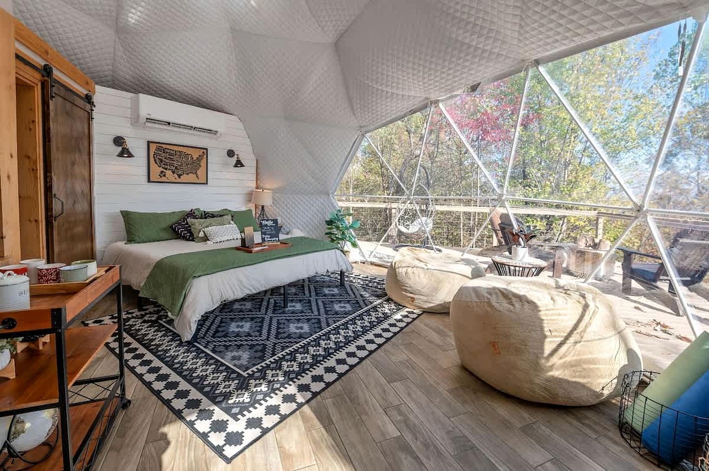 1 室のベッドルーム、WiFi、ベッドシーツ