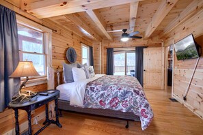 5 bedrooms, WiFi, bed sheets