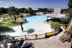 Pool - Luxury Rental with a Swimming Pool Perfect for Large Groups near Gruene, Texas (New Braunfels)