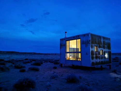 Modern Cubed Cabin Accommodation for a Getaway near the Grand Canyon, Arizona