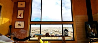 Modern Cubed Cabin Accommodation for a Getaway near the Grand Canyon, Arizona