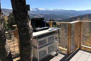 Luokittelematon kuva, 5 kautta 32, painike