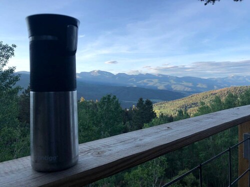 Off-Grid yet Modern Tree House in the Sangre de Cristo Mountains, Colorado