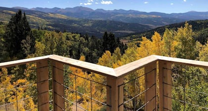 Off-Grid yet Modern Tree House in the Sangre de Cristo Mountains, Colorado