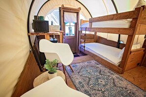 1 غرفة نوم وواي فاي وملاءات أسرّة