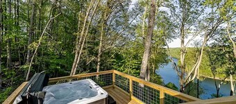 Lakefront Dome with Private Deck and Amazing Hiking Trails in Tennessee