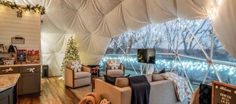 Lakefront Dome with Private Deck and Amazing Hiking Trails in Tennessee