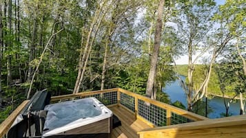 Baignoire à remous extérieure