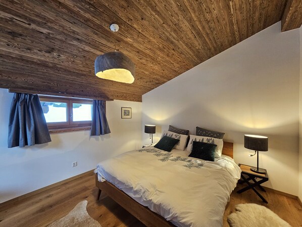 3 bedrooms, free WiFi, bed sheets