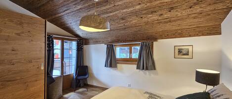 3 chambres, Wi-Fi gratuit, draps fournis