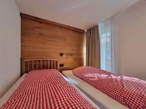 2 bedrooms, free WiFi, bed sheets