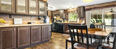 Fridge, microwave, stovetop, dishwasher