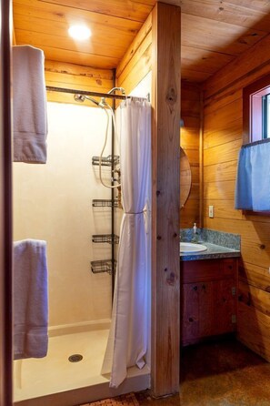 Jetted bath, towels, soap, shampoo