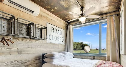 Sustainable Country Getaway Perfect for Free-Spirited Travelers near Austin, Texas