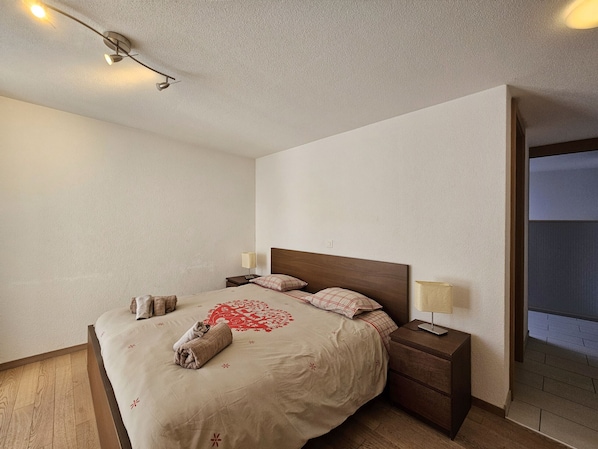 3 habitaciones, wifi gratis y ropa de cama