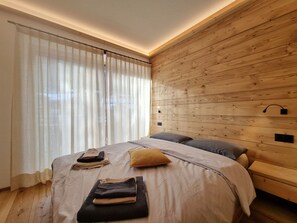 4 bedrooms, free WiFi, bed sheets - Brand new flat with sauna and large terrace in Haus Riverside (Saas-Fee)