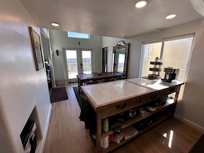 Interior - Peaceful Cottage Retreat with Incredible Views in the Hills near Leakey, Texas (Leakey)
