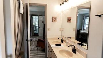 3 soveværelser, Wi-Fi, sengetøj