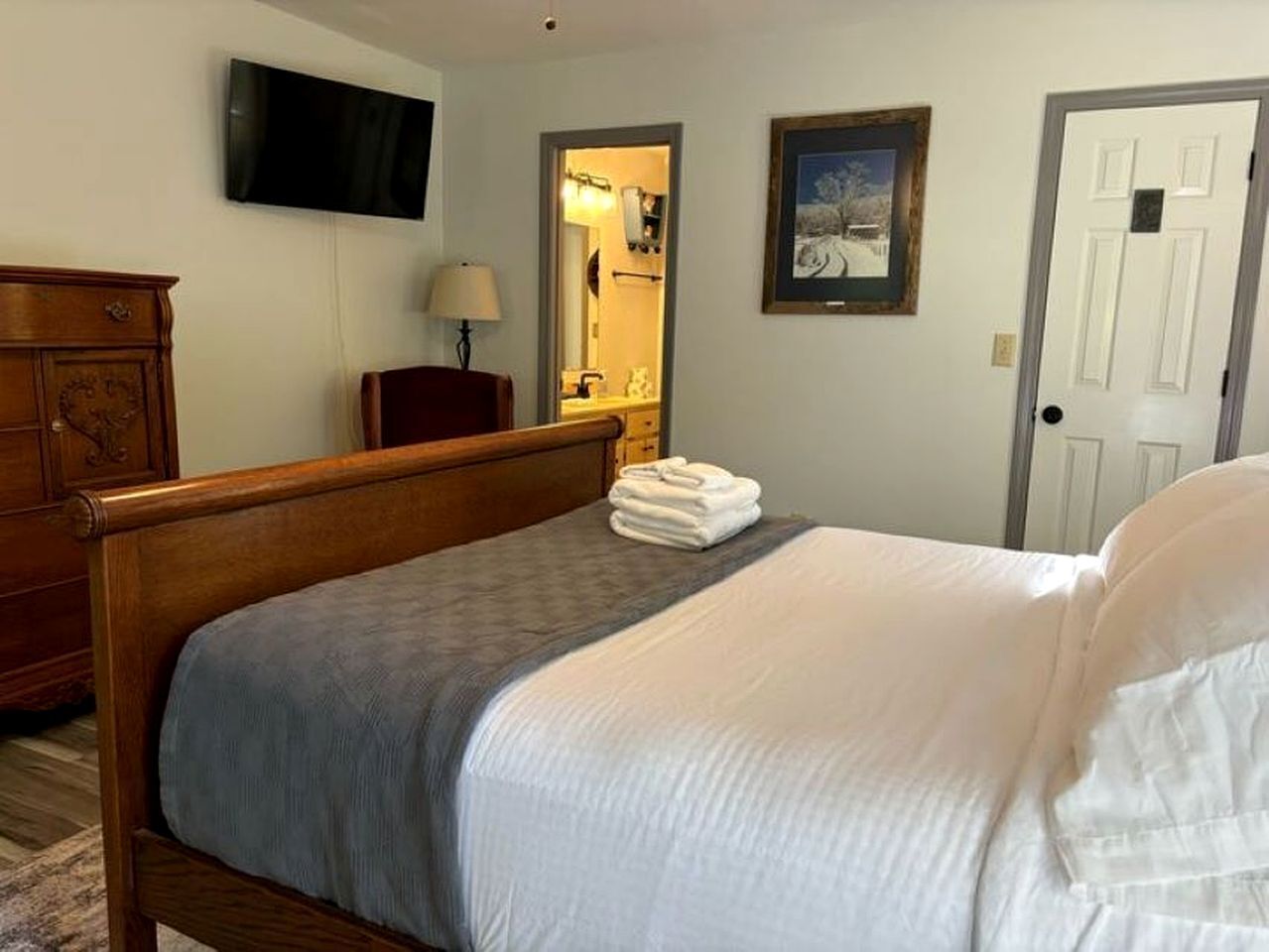 3 bedrooms, WiFi, bed sheets