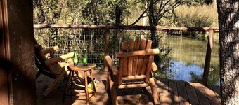 Creekside Texas Tree House Rental on Lake Conroe