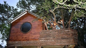 Exterior - Creekside Texas Tree House Rental on Lake Conroe (Willis)