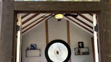 1 habitación y ropa de cama