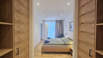 5 habitaciones, wifi gratis y ropa de cama