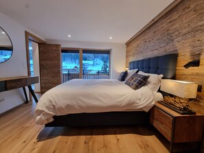 3 عدّة غرف نوم وواي فاي مجانًا وملاءات أسرّة