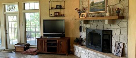 Fernseher, DVD-Player