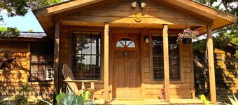 Charming Texas Hill Country Cabin Ideal for a Romantic Weekend Getaway