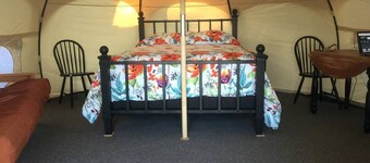 Lotus Yurt in Vineyard Overlooking Monterey Bay near Los Gatos, California