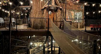 Hobbit Treehouse with Waterfall on the Brazos River for Glamping in Texas