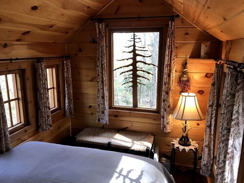Magical Tree House Rental in the Woods near Syracuse for Glamping in New York State