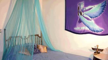 1 bedroom, WiFi, bed sheets