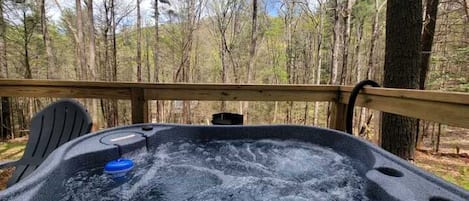 Tina de hidromasaje al aire libre